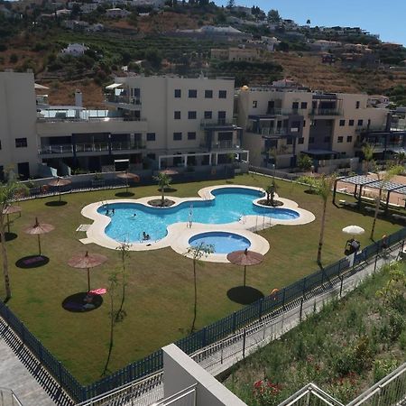 Residencial Playa Cabria Apartment Almunecar Bagian luar foto