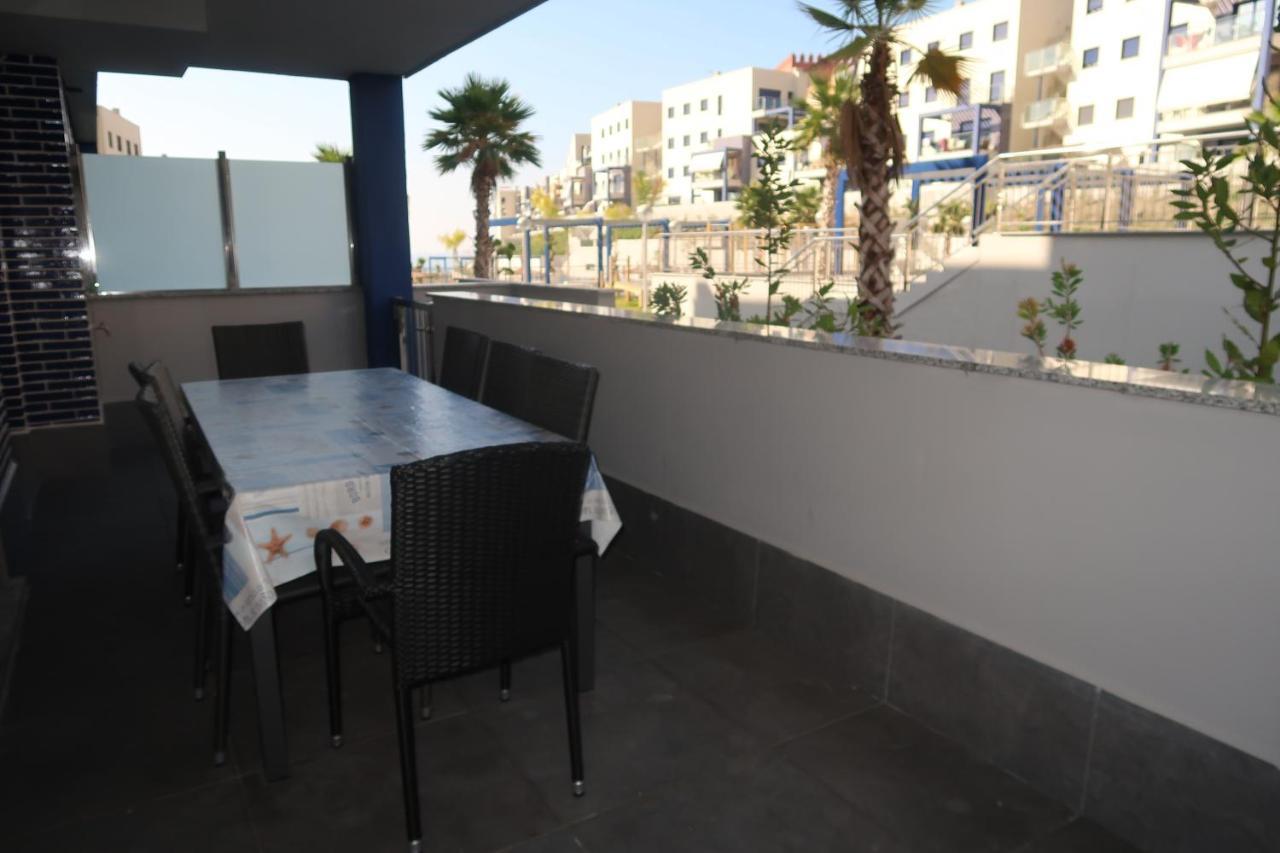 Residencial Playa Cabria Apartment Almunecar Bagian luar foto