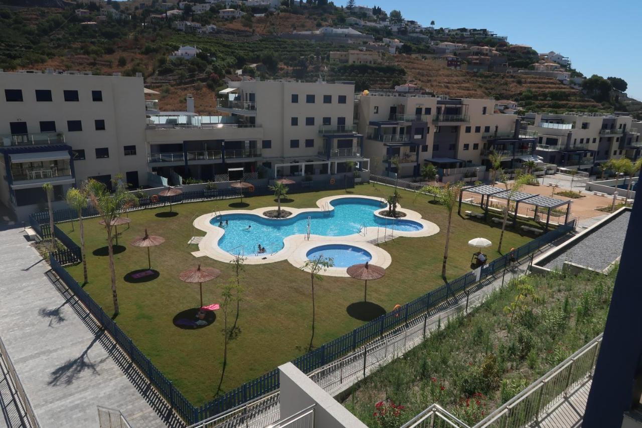 Residencial Playa Cabria Apartment Almunecar Bagian luar foto